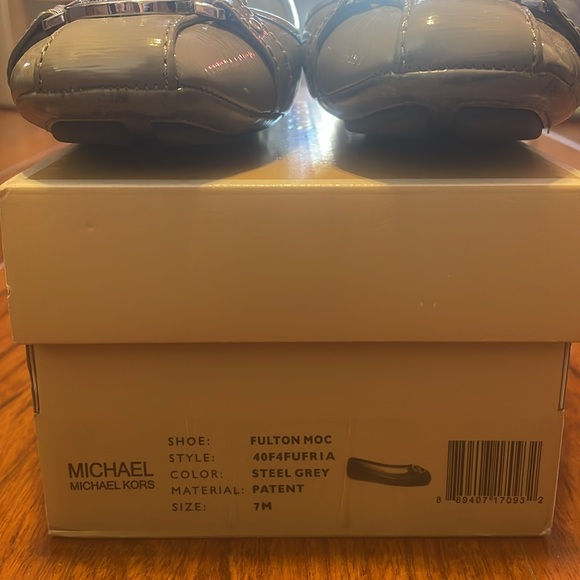 Michael Kors Fulton Moc size 7 - Picture 2 of 3